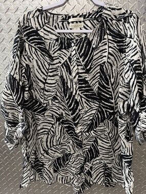 CYNTHIA ROWLEY 100% Linen Tunic Size 1X mother of pearl buttons roll tab sleeves